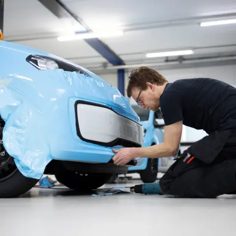 wrapping car